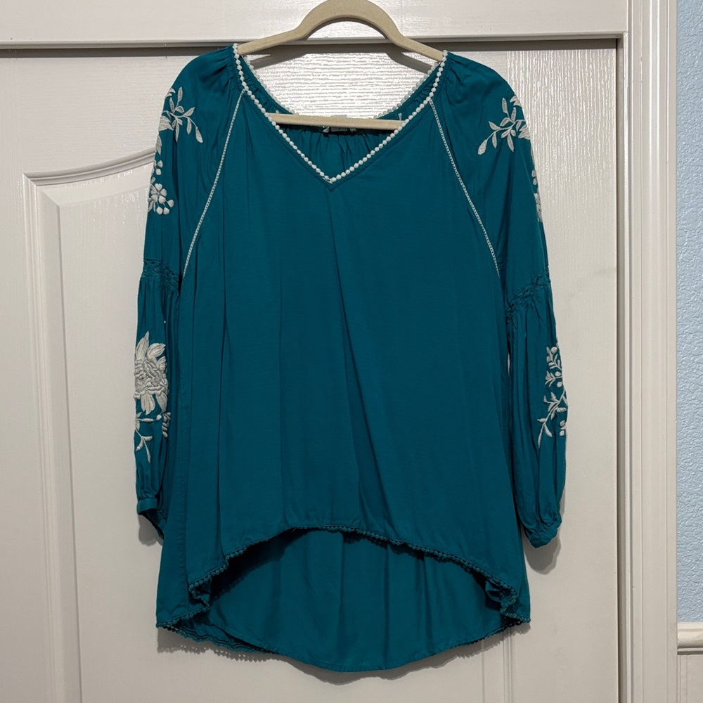 Sundance Teal Blouse with White Floral Details